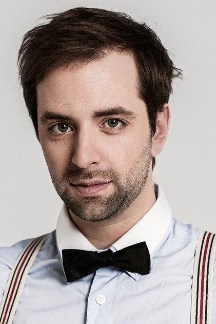 Étienne Dupuis - Actor Profile Photo