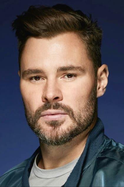 Patrick John Flueger - Actor Profile Photo