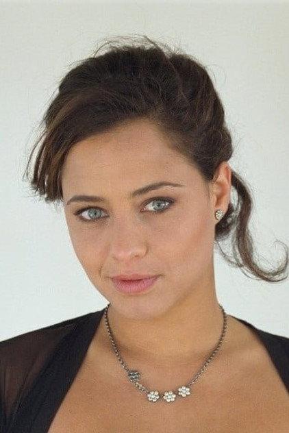 Esmée de la Bretonière - Actor Profile Photo