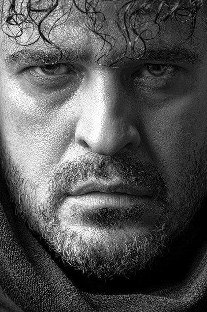 Mojtaba Pirzadeh - Actor Profile Photo