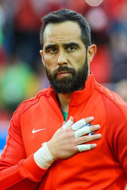 Claudio Bravo - Actor Profile Photo