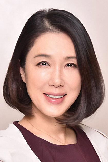 Mariko Tsutsui - Actor Profile Photo