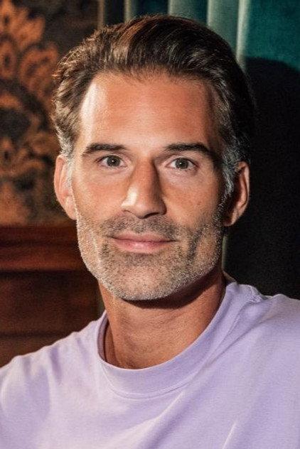 Sean Dhondt - Actor Profile Photo