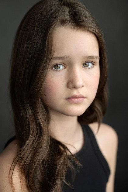 Molly Belle Wright - Actor Profile Photo