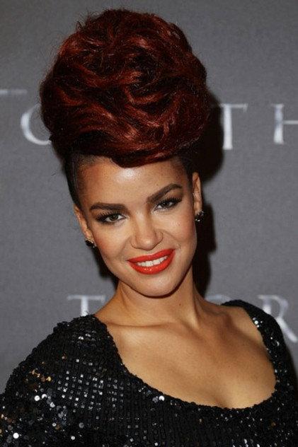 Eva Simons - Actor Profile Photo