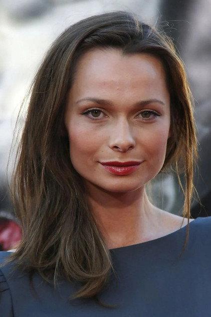 Anna Walton - Actor Profile Photo