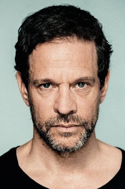 Thomas Hanzon - Actor Profile Photo