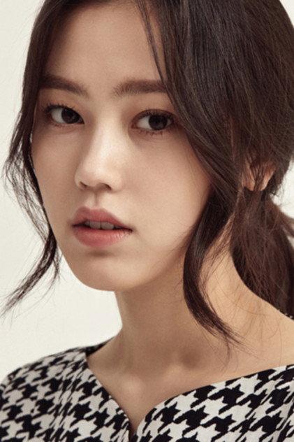 Choi Ri - Actor Profile Photo