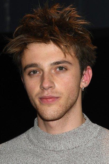 Benjamin Voisin - Actor Profile Photo