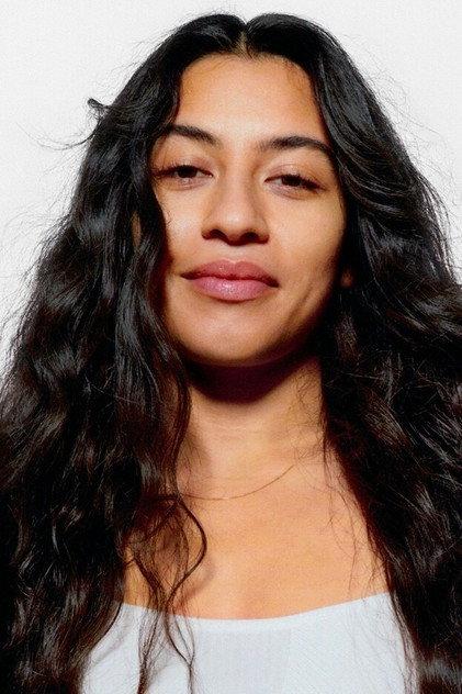 Belen Leroux - Actor Profile Photo