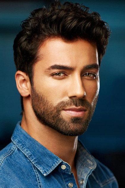 Thomas Darya - Actor Profile Photo