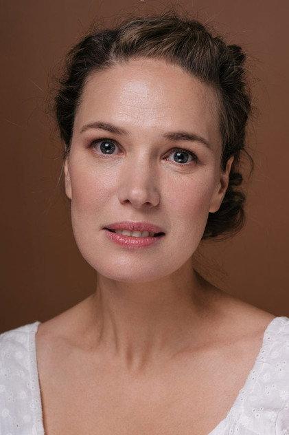 Anna Arlanova - Actor Profile Photo