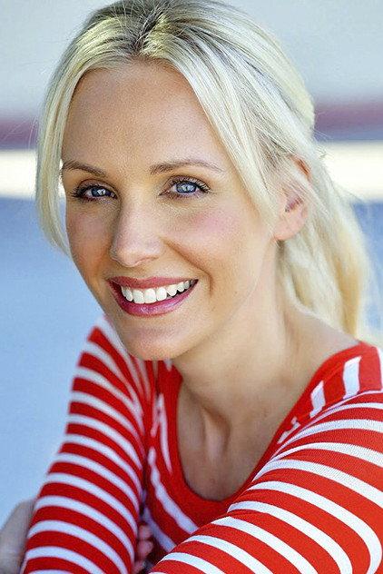 Amy Grabow - Actor Profile Photo