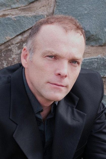 Hugh Thompson - Actor Profile Photo