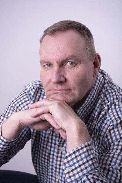 Guy Robbins - Actor Profile Photo