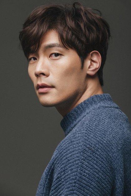 Choi Daniel - Actor Profile Photo