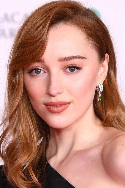 Phoebe Dynevor - Actor Profile Photo