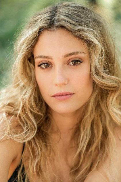 Ana Garcés - Actor Profile Photo