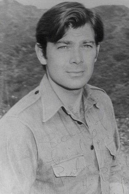 Tom Simcox - Actor Profile Photo