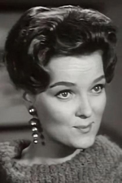 Betsy Jones-Moreland - Actor Profile Photo