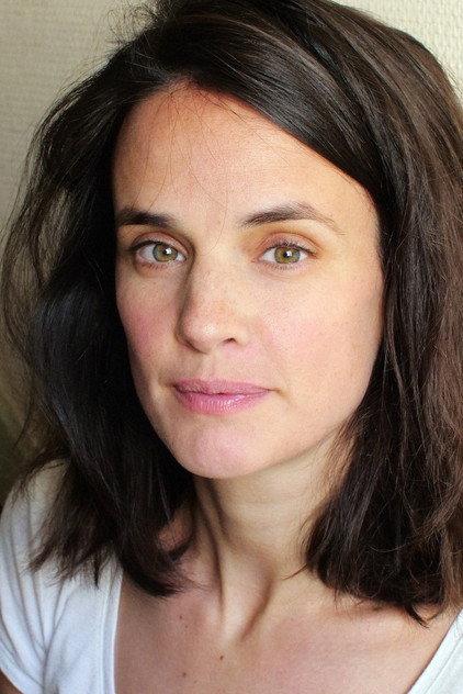 Jennifer Decker - Actor Profile Photo