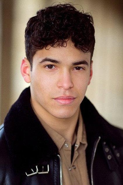 Louis Gaunt - Actor Profile Photo