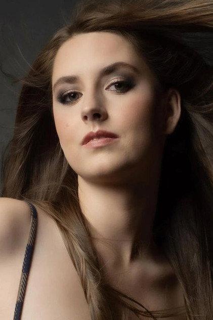 Emily Brinks - Actor Profile Photo