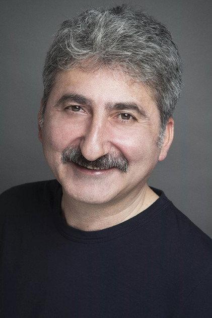 Tuna Orhan - Actor Profile Photo
