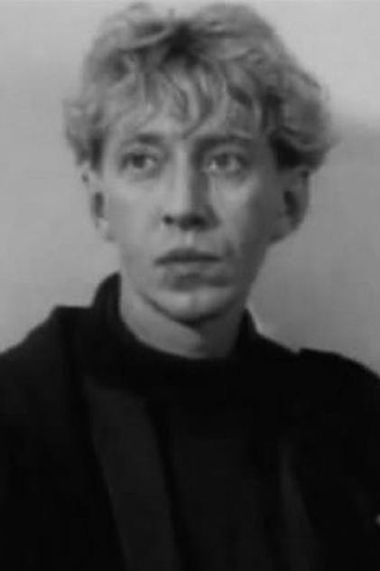 Alexander Glovyak - Actor Profile Photo