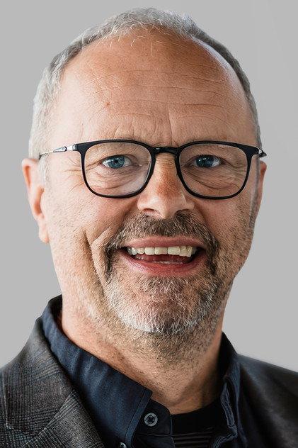 Robert Llewellyn - Actor Profile Photo