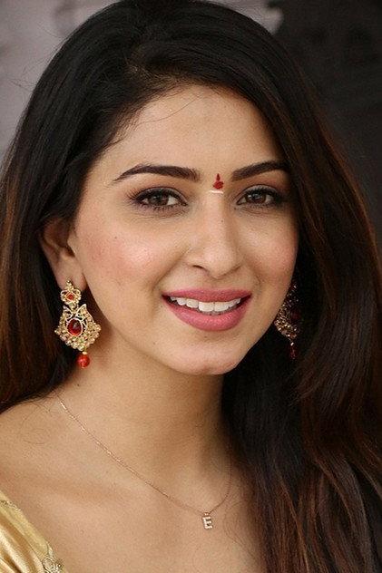 Eshanya Maheshwari - Actor Profile Photo