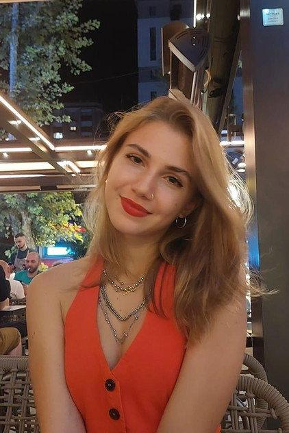 Dora Akan Zlatanova - Actor Profile Photo