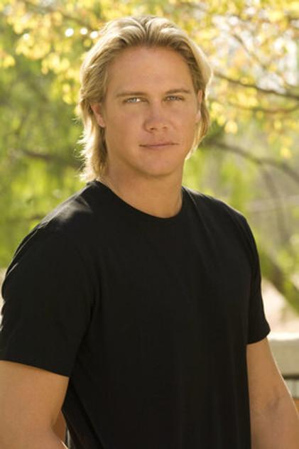 Shane van Dyke - Actor Profile Photo