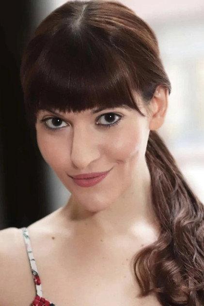 Hannah Beck - Actor Profile Photo