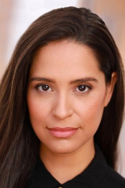 Sandra Valladares - Actor Profile Photo