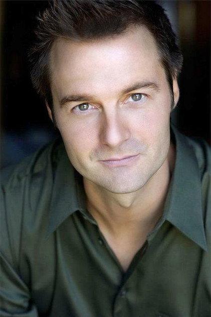 Stirling Gardner - Actor Profile Photo