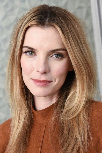 Betty Gilpin - Actor Profile Photo