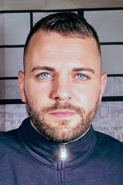 Lewis Saunderson - Actor Profile Photo