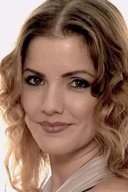 Lynn Hilary - Actor Profile Photo