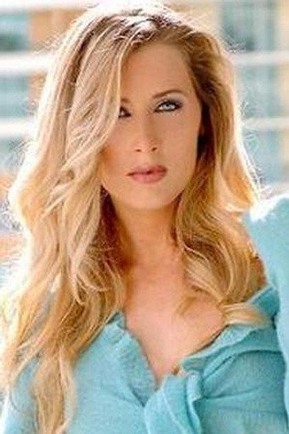 Oona O'Connell - Actor Profile Photo