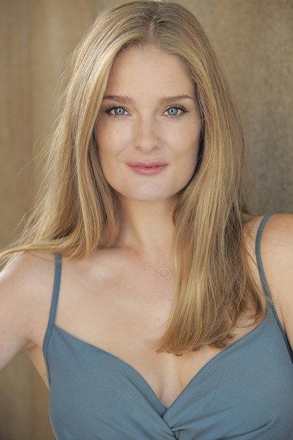 Elizabeth Sandy - Actor Profile Photo