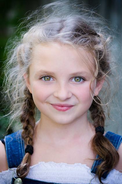 Irlande Côté - Actor Profile Photo