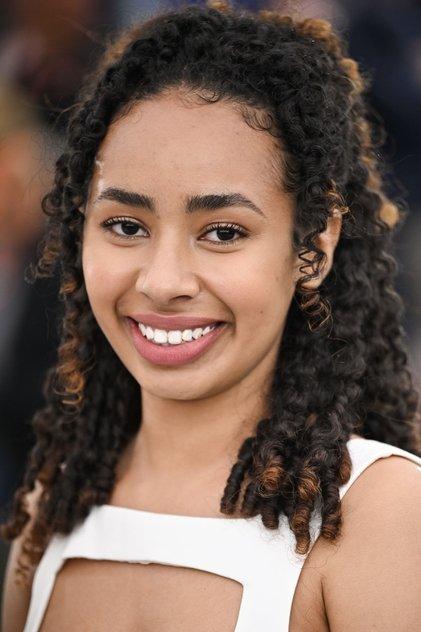 Enva Lewis - Actor Profile Photo