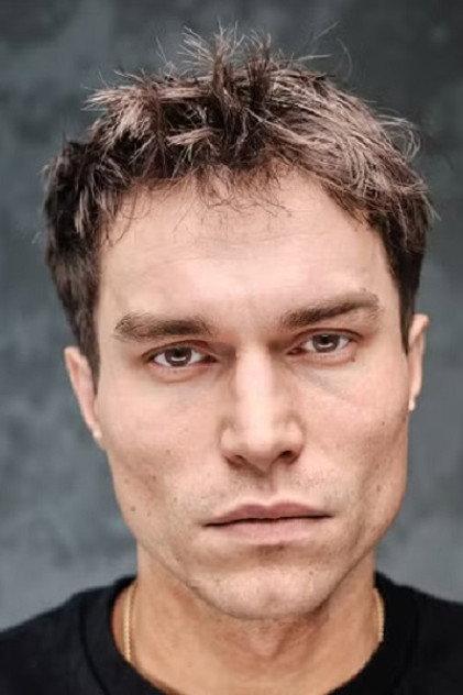 Mateusz Dymidziuk - Actor Profile Photo