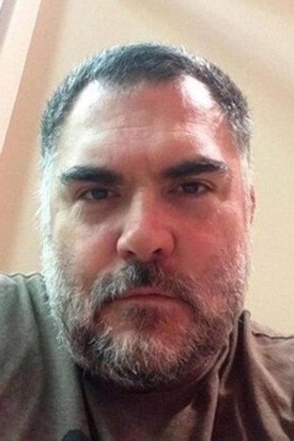 Andrés du Bouchet - Actor Profile Photo