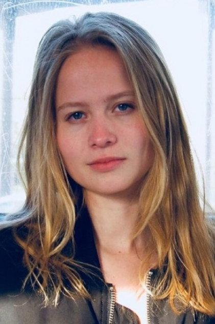 Elisa Heusch - Actor Profile Photo