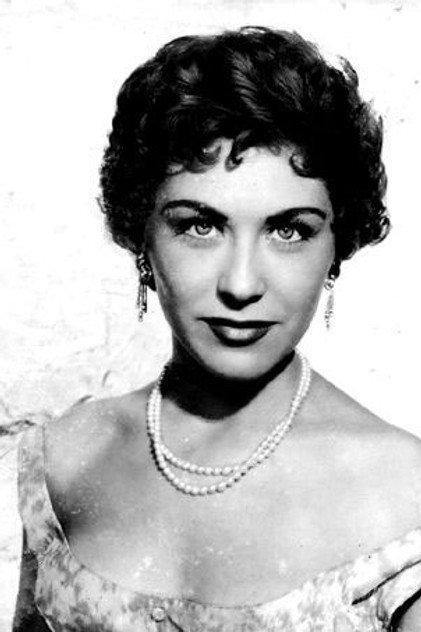 Elisabeth Manet - Actor Profile Photo