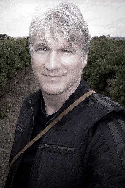 Eliot Lewis - Actor Profile Photo