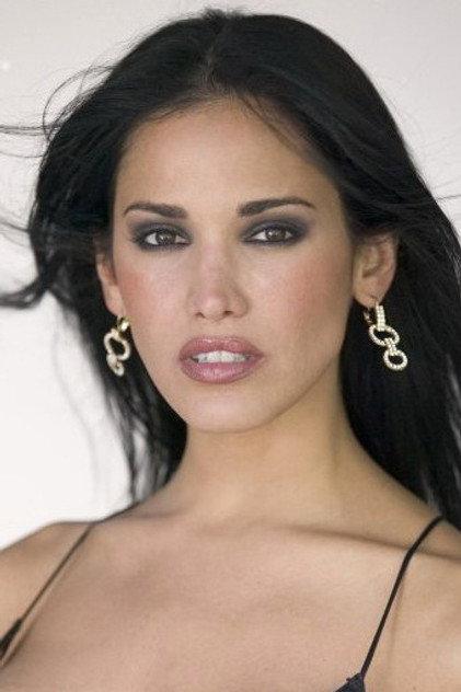 Elika Crespo - Actor Profile Photo