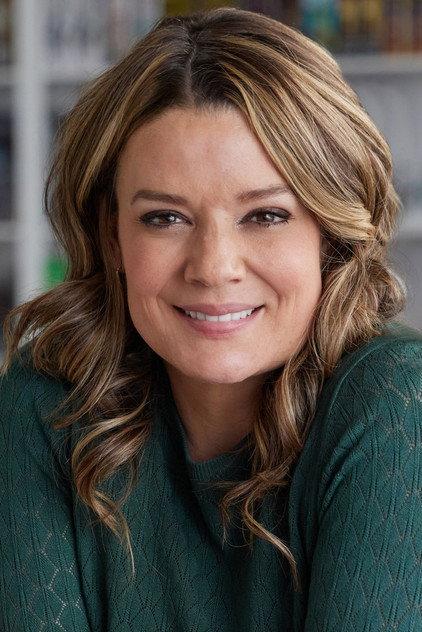 Kimberley Sustad - Actor Profile Photo